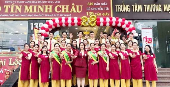 Đồng phục cửa hàng vàng: Chuyên nghiệp, nâng tầm thương hiệu xa xỉ